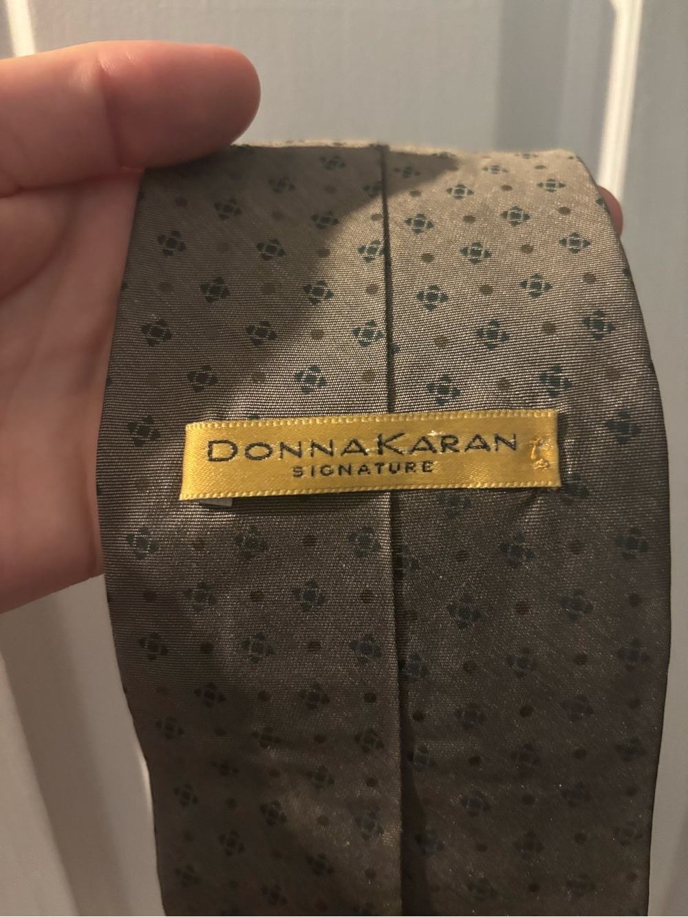 Donna Karan Signature gray Patterned Silk Tie
